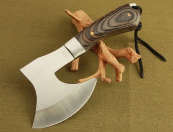 F702 axe
