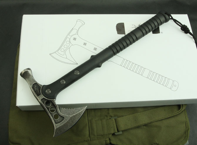 Mantis - Axe with hammer
