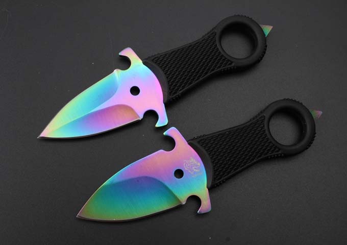 A knife stabbed in the neck