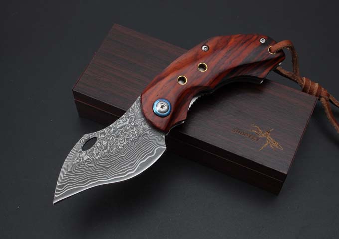 Damascus - Eagle folding knife