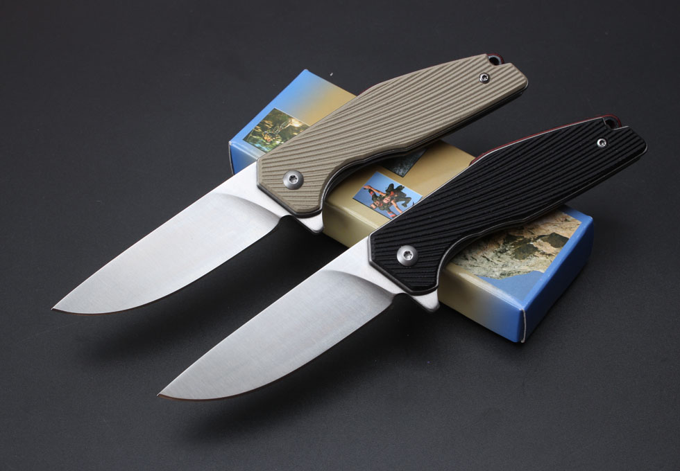 Airborne soldier bearing quick opening folding knife