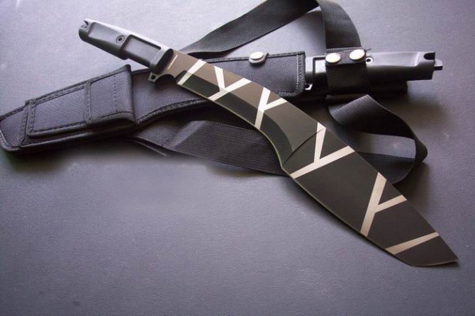 Extrema Ratio KH tactical knife
